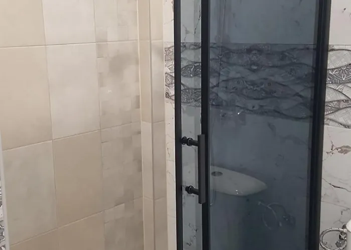 ани * Черноморец