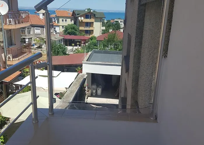 Апартаменты ани *