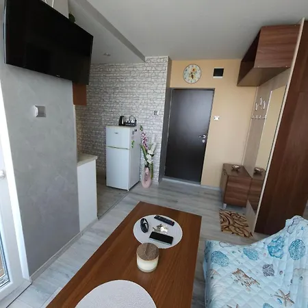 Apartment ани Chernomorets